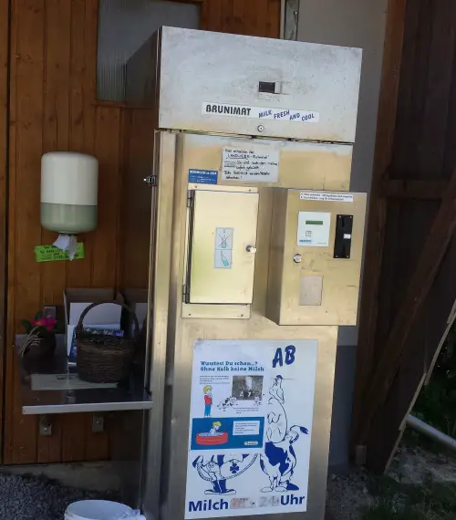 Milchautomat in Friolzheim bei Benzinger / Steighof